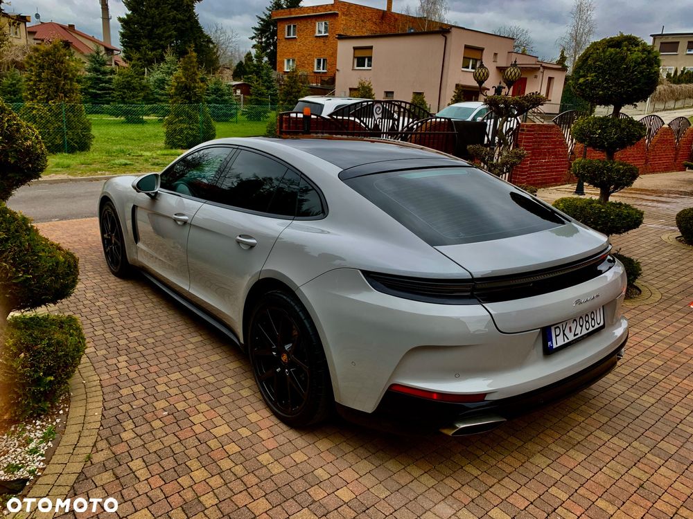 Porsche Panamera - 16