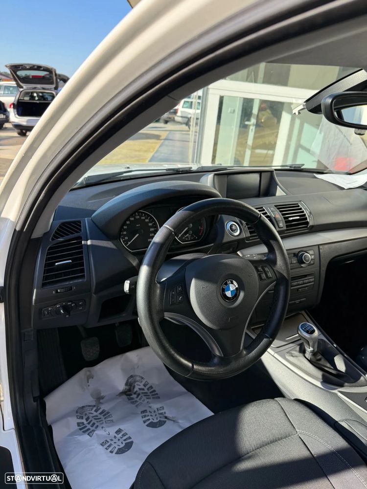 BMW 118 d Line Sport - 5