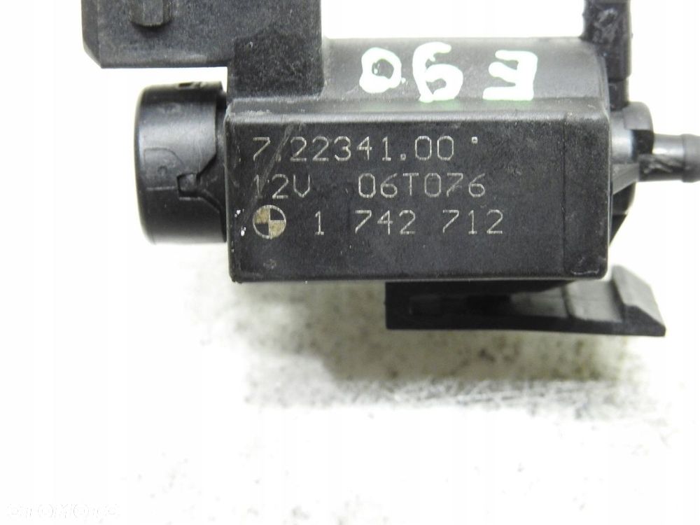 ZAWÓR PODCIŚNIENIA BMW 3 E90 1742712 - 8