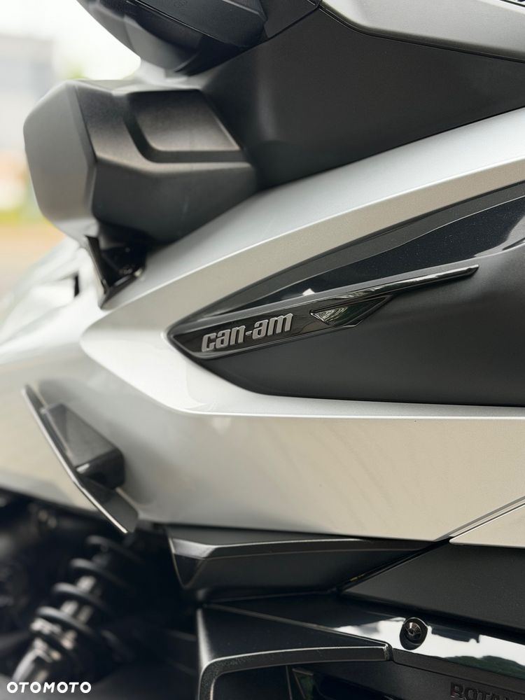 Can-Am Spyder - 7