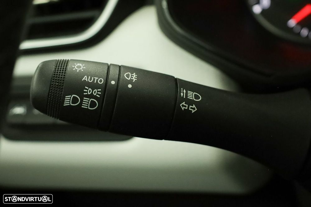 Renault Clio 1.0 TCe Evolution - 17