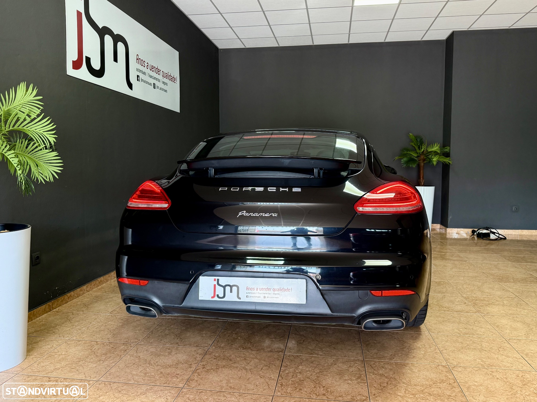Porsche Panamera Diesel - 12