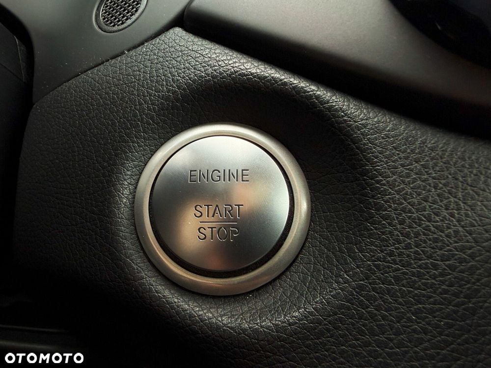 Mercedes-Benz GLA 200 7G-DCT Style - 21