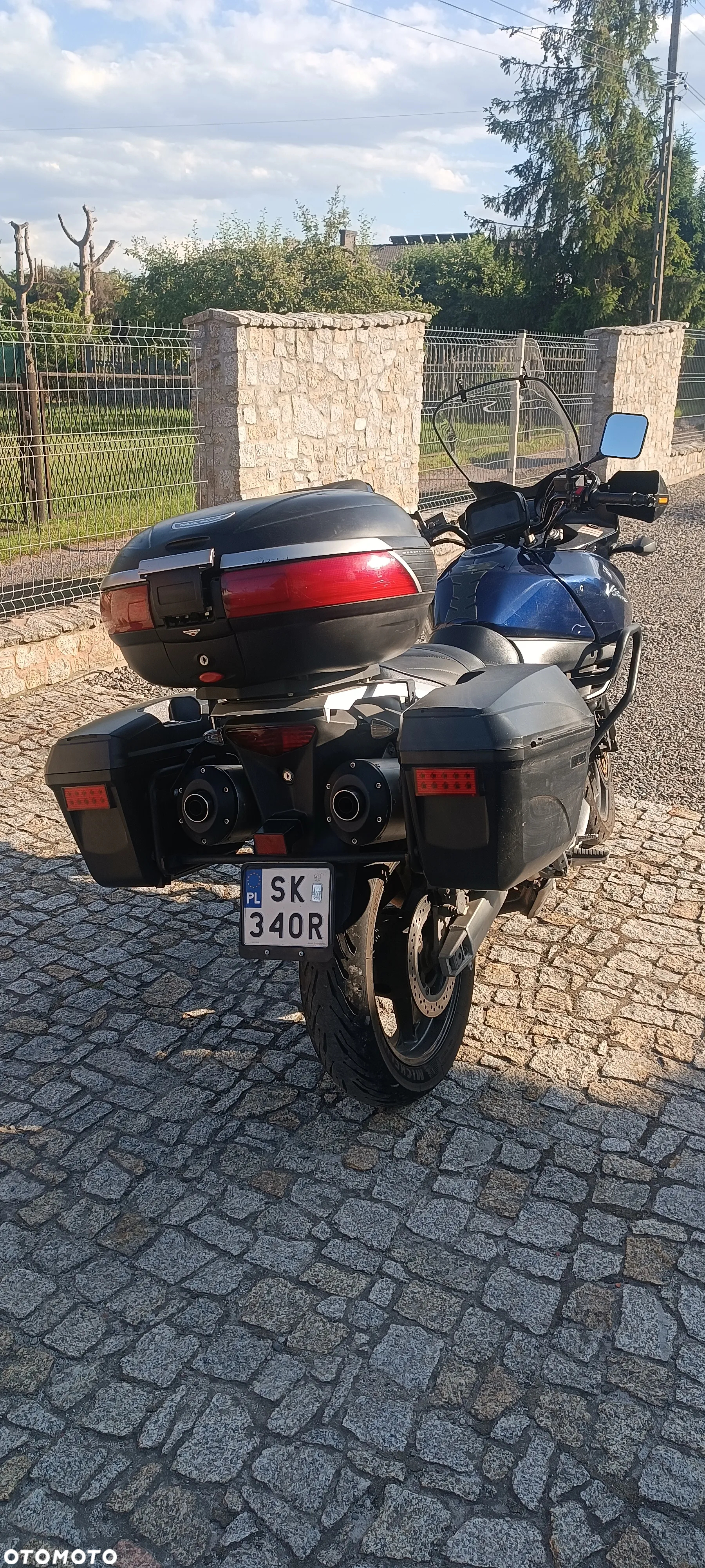 Suzuki DL - 5