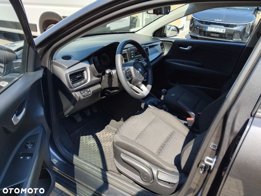Kia Rio 1.2 M - 17