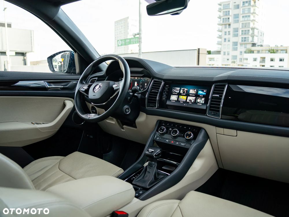 Skoda Kodiaq 2.0 TSI 4x4 L&K DSG 7os - 17