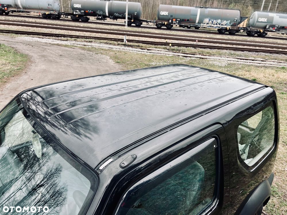 Suzuki Jimny 1.3 JLX - 9