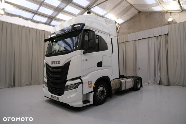 Iveco AS 440 S49 S-Way
