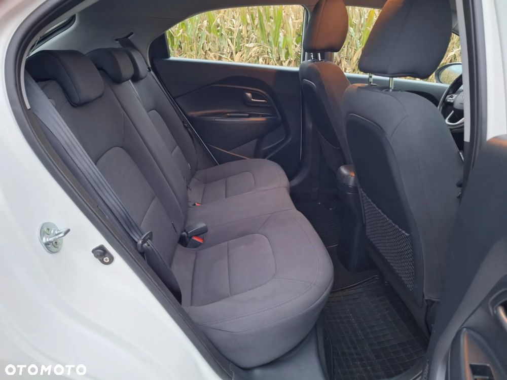 Kia Rio 1.2 XL - 12