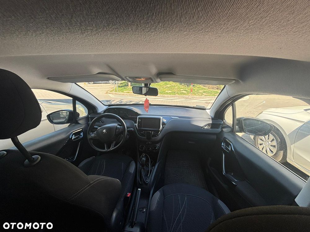 Peugeot 208 1.2 PureTech Style - 5