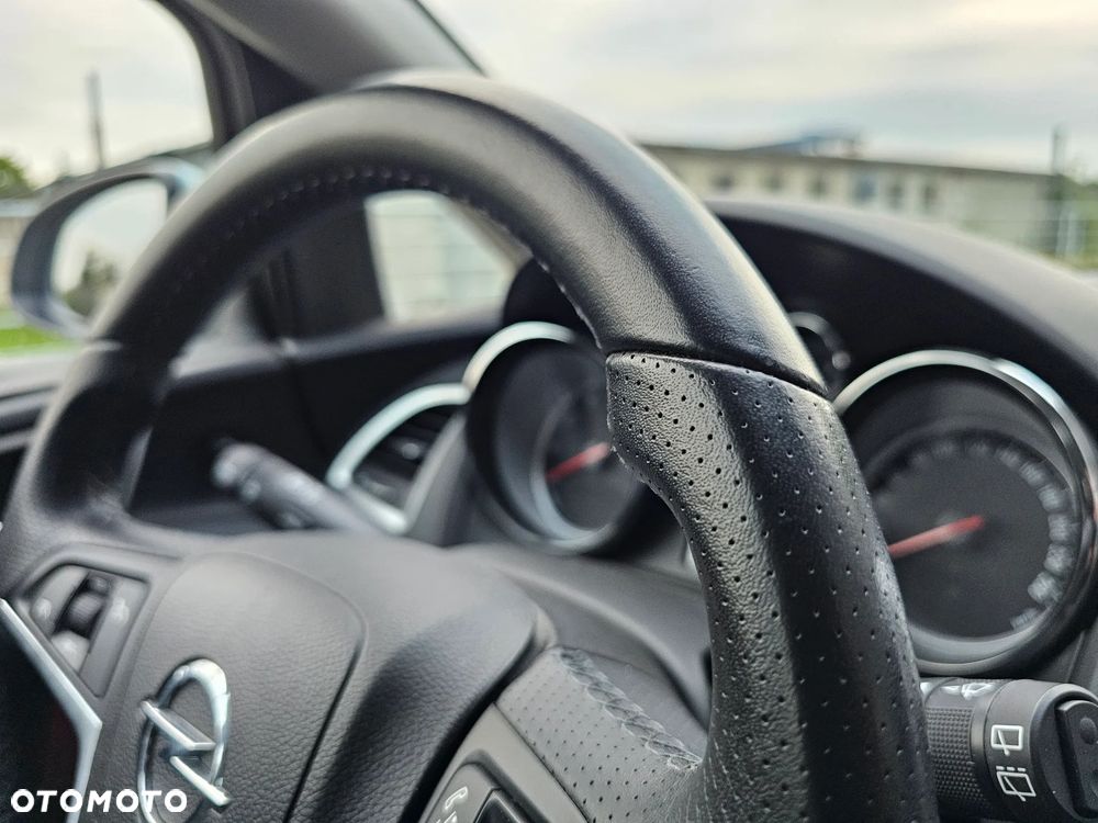 Opel Astra 1.4 ecoFLEX Cosmo - 23
