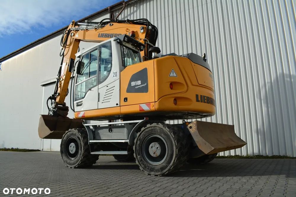 Liebherr A 918 Compact - 9