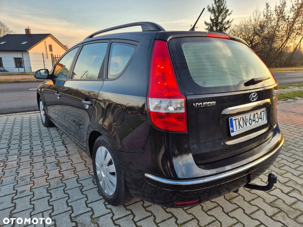 Hyundai i30 1.6 CRDi Comfort World Cup - 3