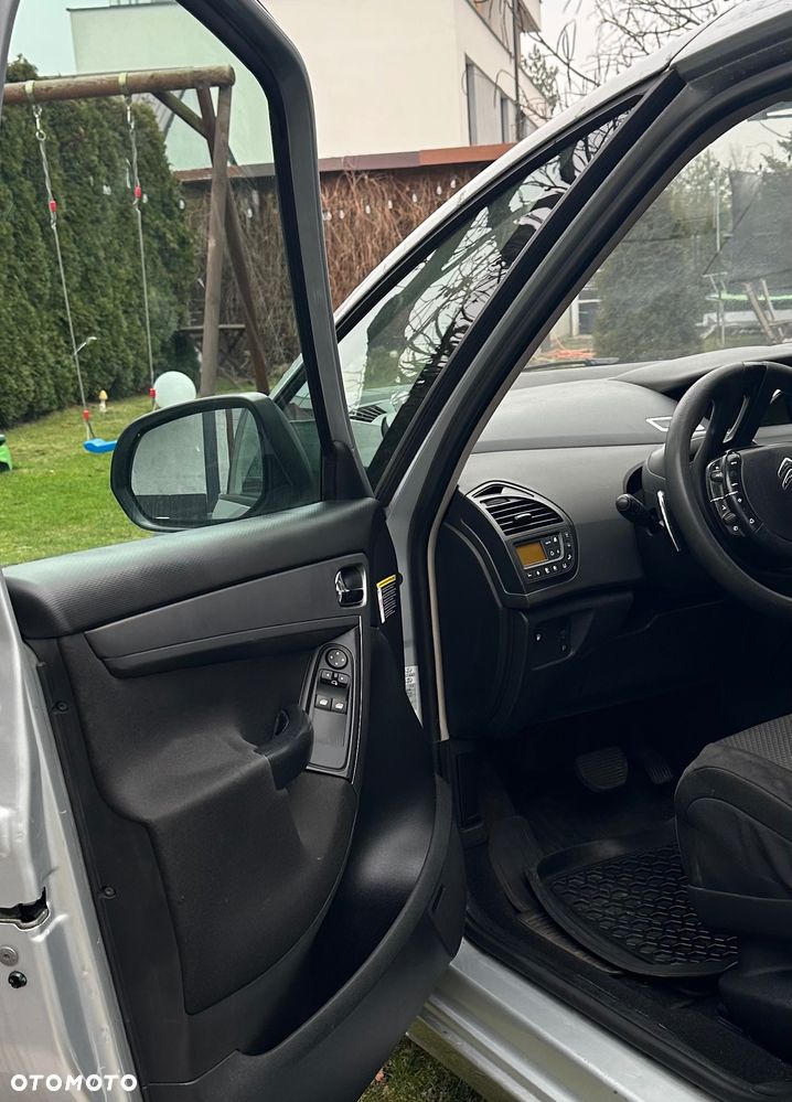 Citroën C4 Grand Picasso - 11