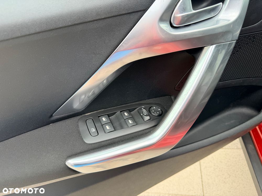 Peugeot 2008 PureTech 110 Stop&Start Allure - 11