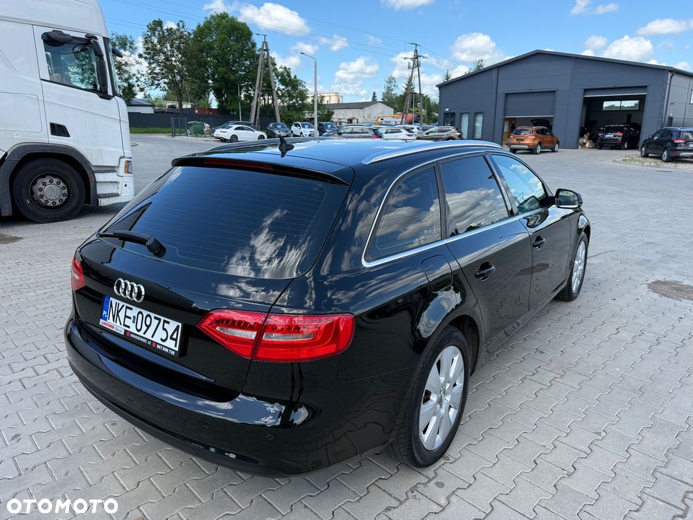 Audi A4 Avant 2.0 TDI ultra design - 12