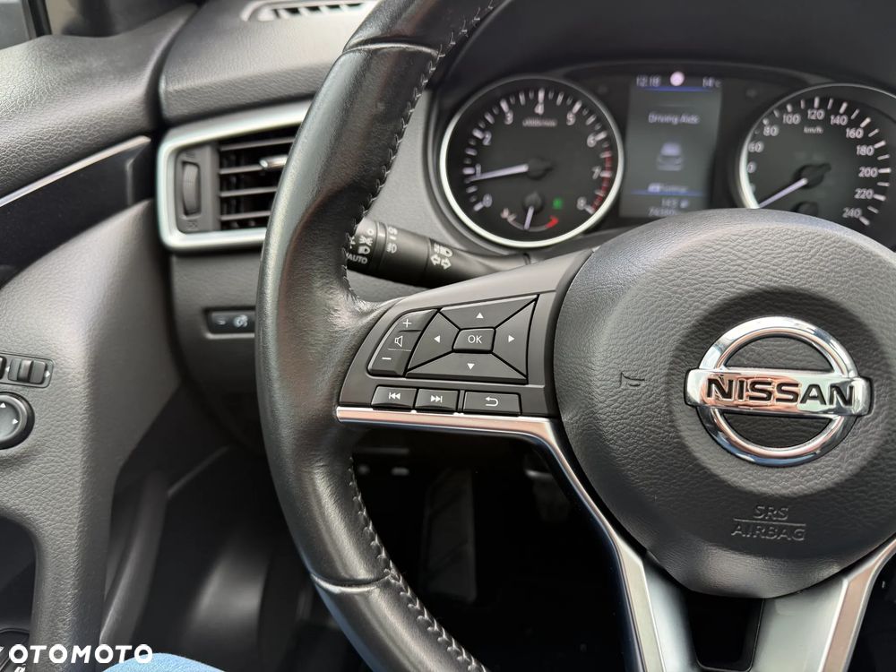 Nissan Qashqai 1.3 DIG-T N-WAY - 14