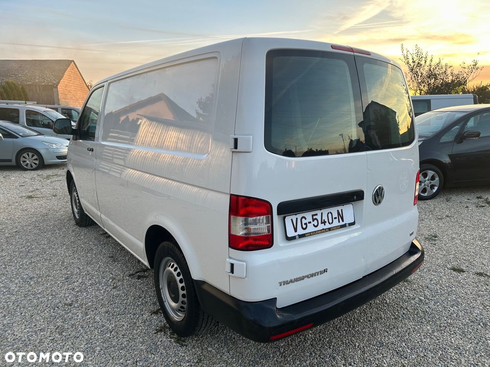Volkswagen Transporter - 4