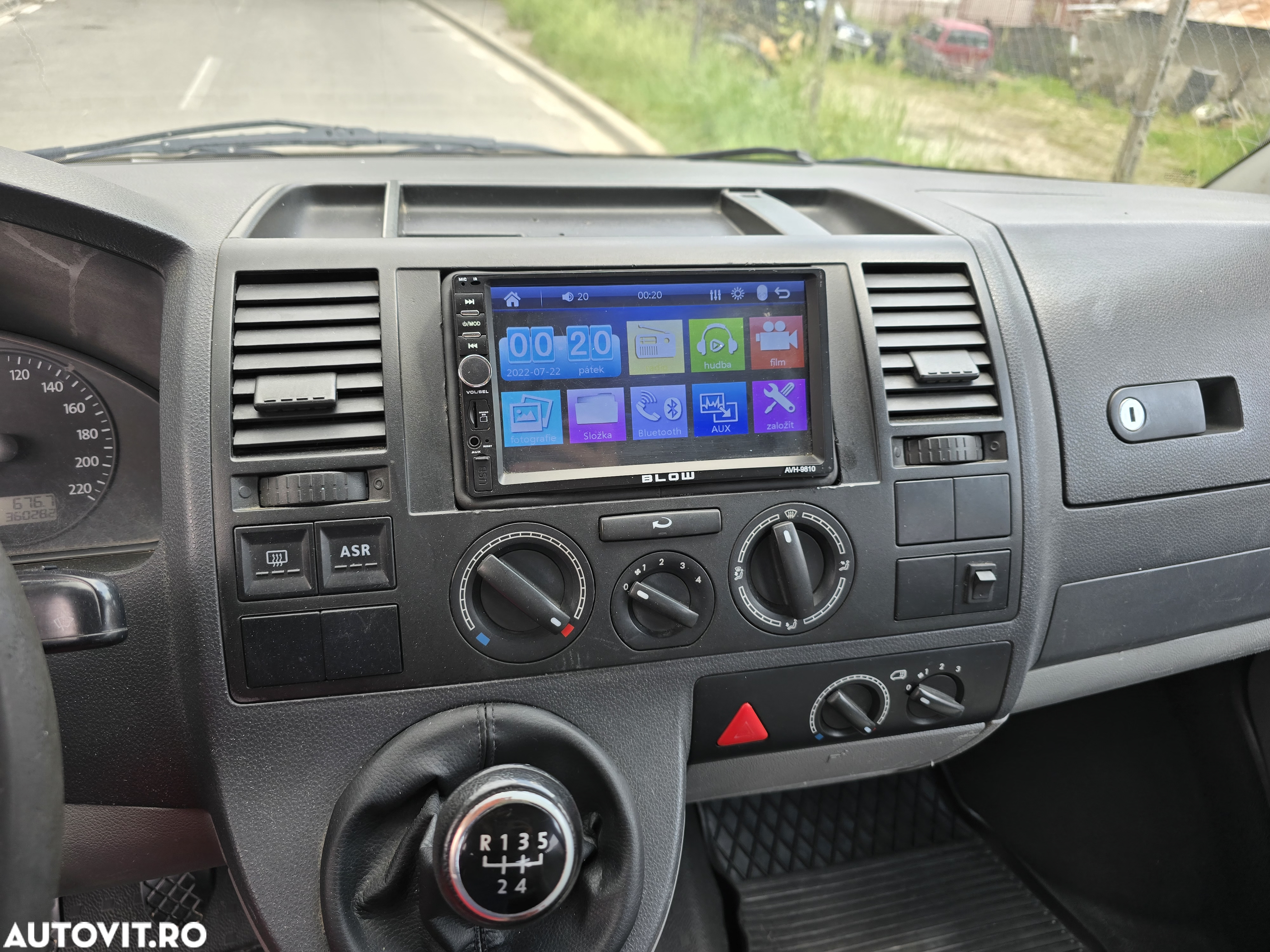 Volkswagen Transporter - 7