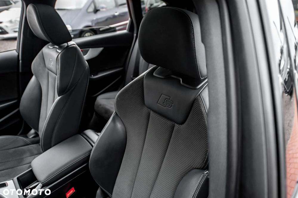 Audi A4 Avant 40 TDI quattro S tronic advanced - 17