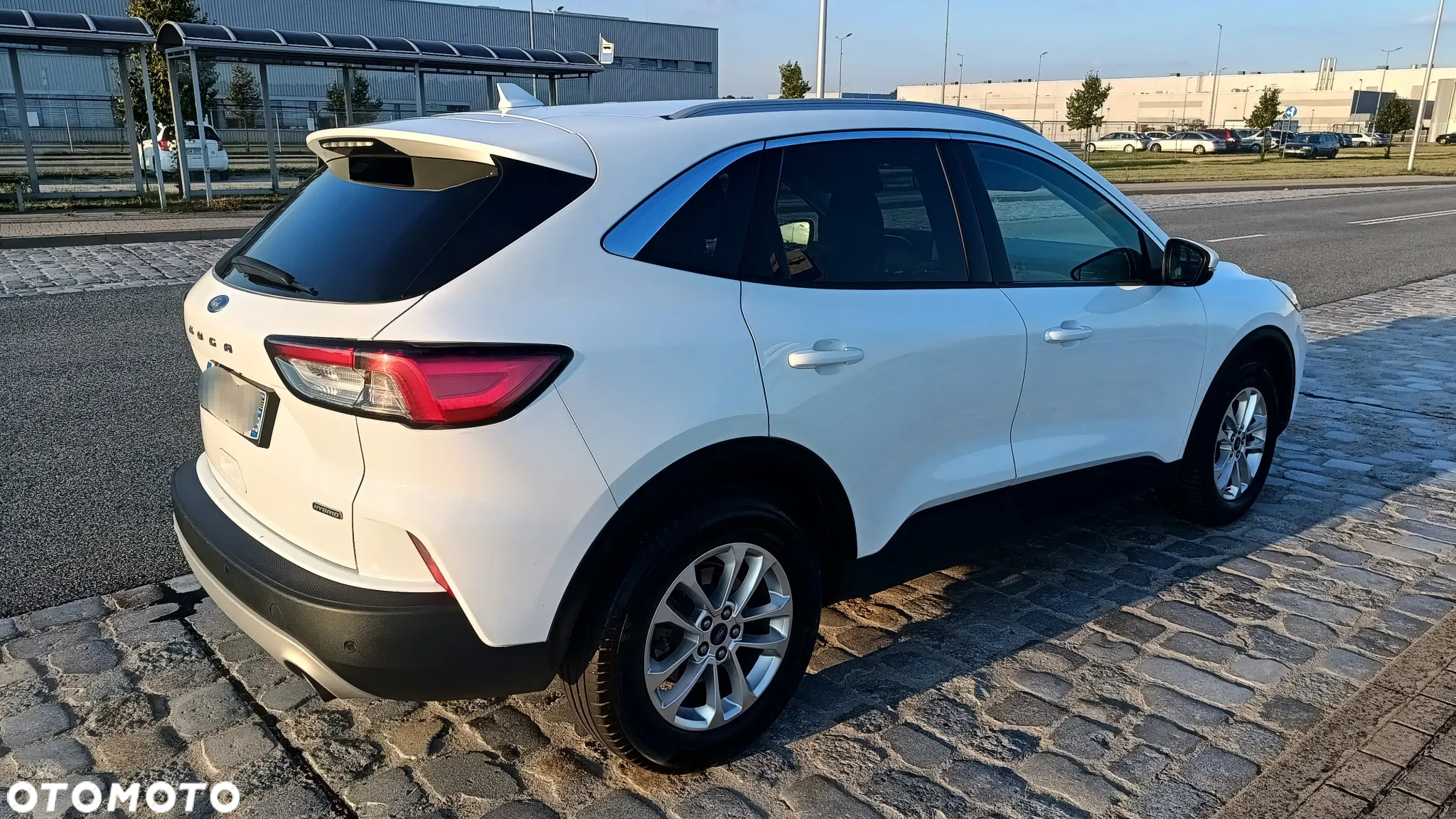 Ford Kuga 2.5 Duratec FHEV ST-LINE - 9