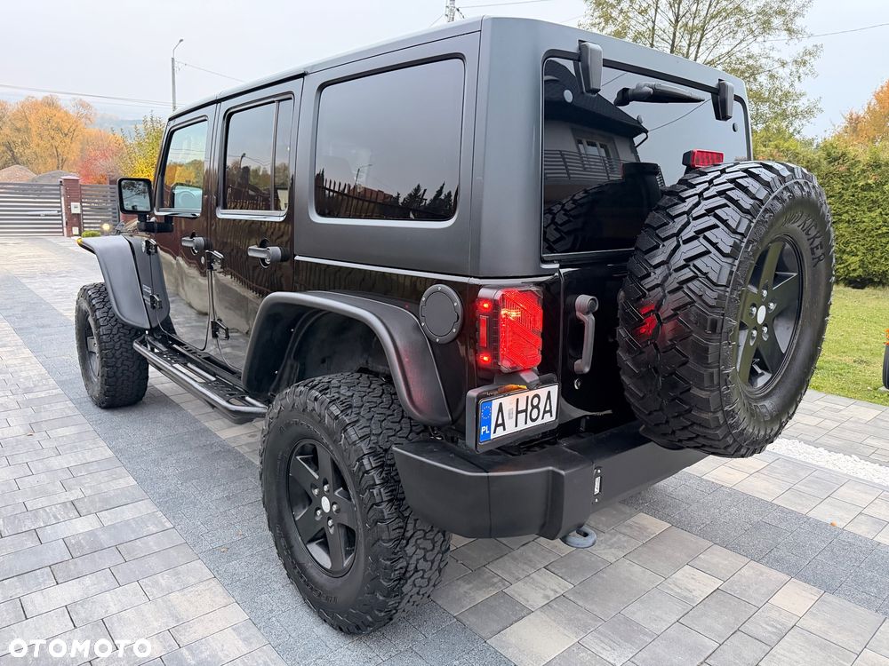 Jeep Wrangler - 8