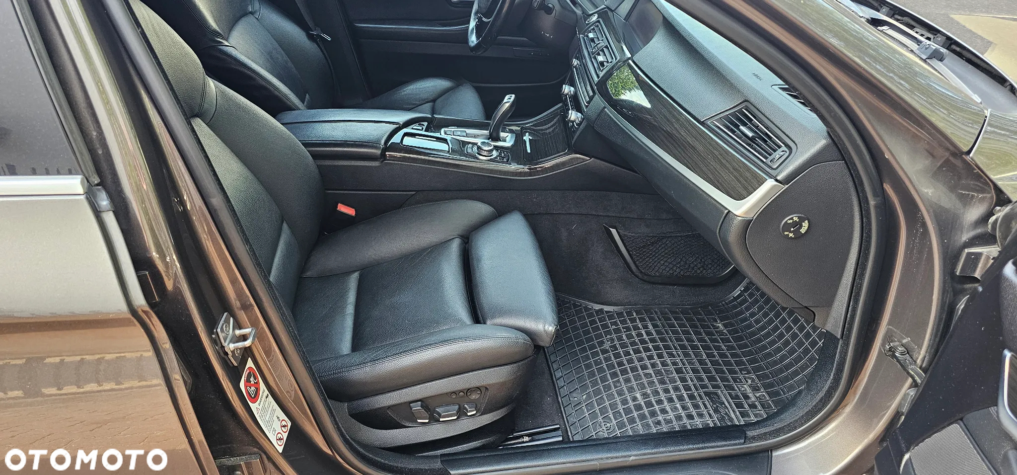 BMW Seria 5 520d Touring - 9