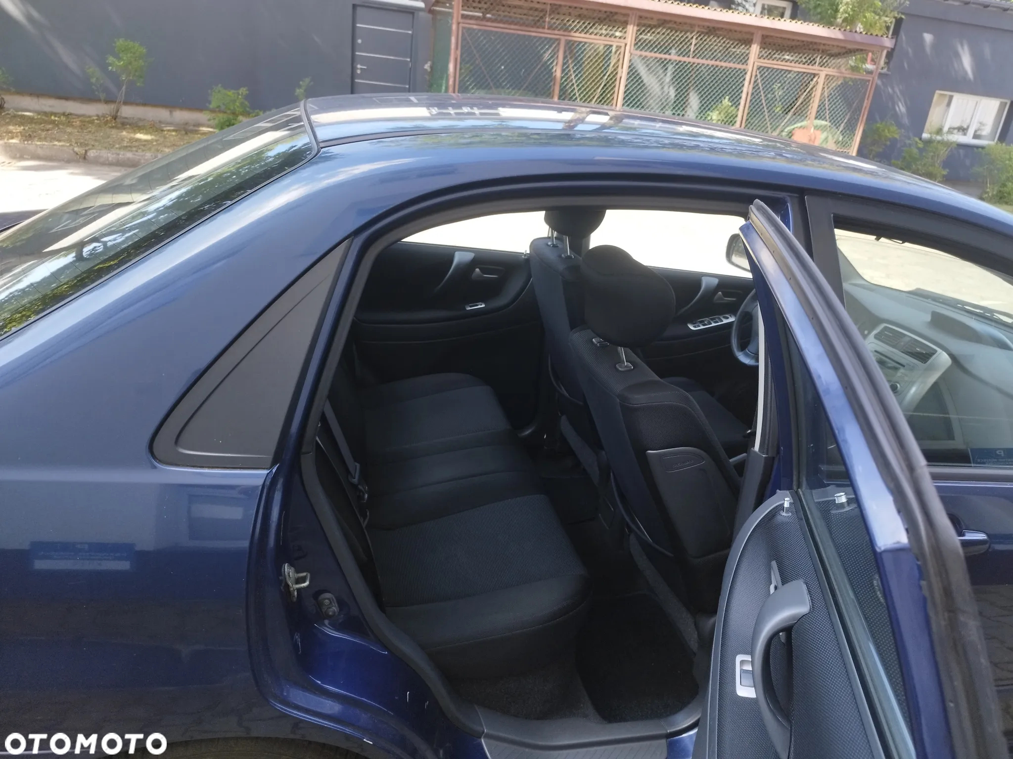 Suzuki Liana 1.6 - 21