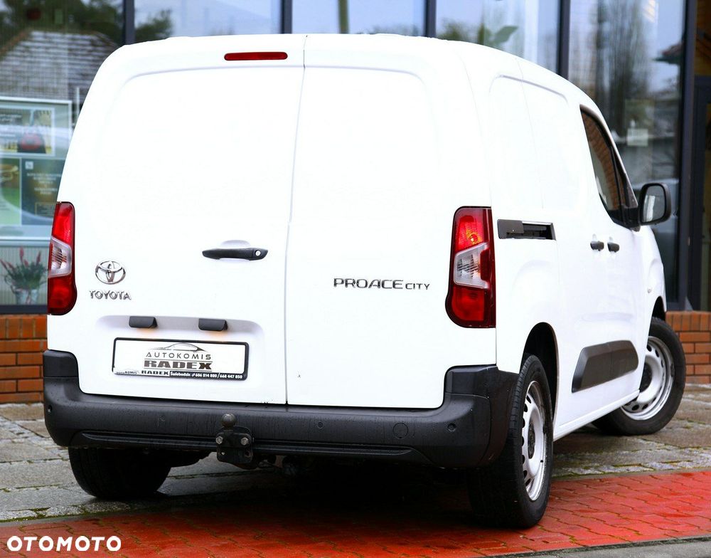 Toyota Proace City - 18