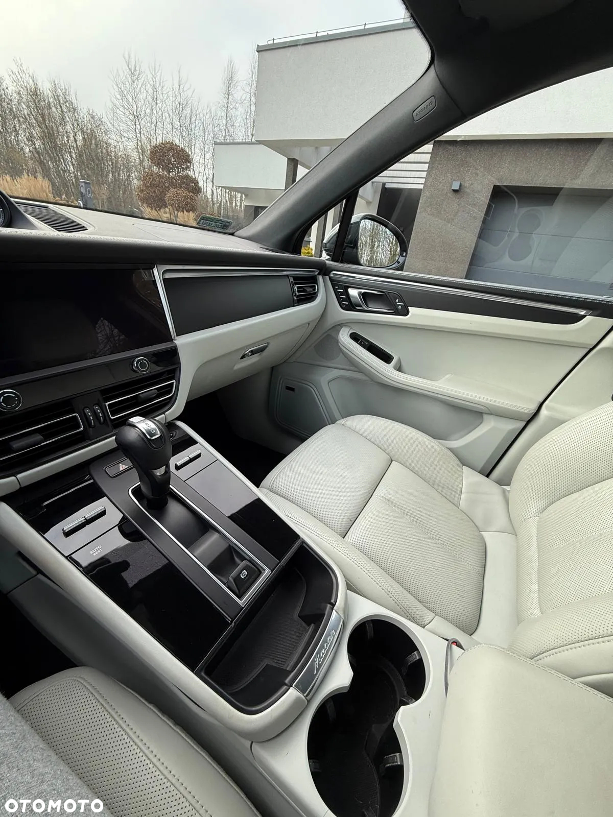 Porsche Macan Standard - 14