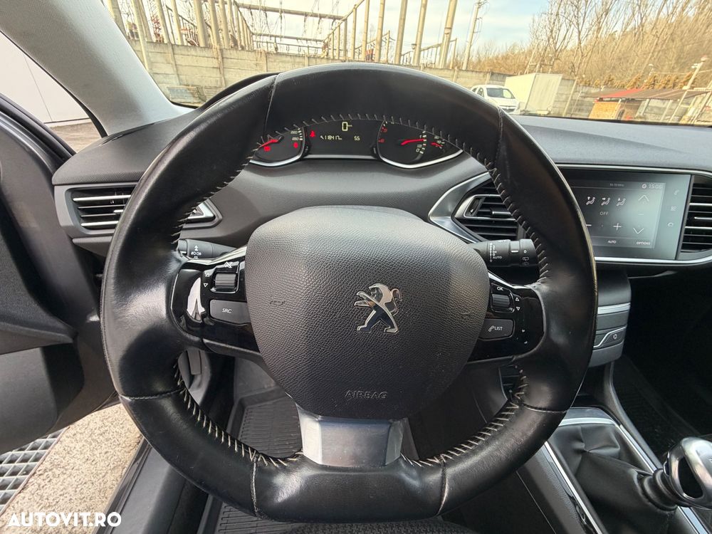 Peugeot 308 BlueHDi 130 Stop & Start Style - 19