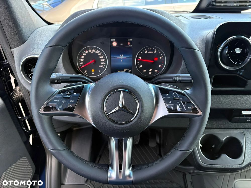 Mercedes-Benz Sprinter - 10