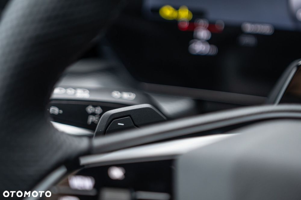 Audi Q5 Sportback - 28