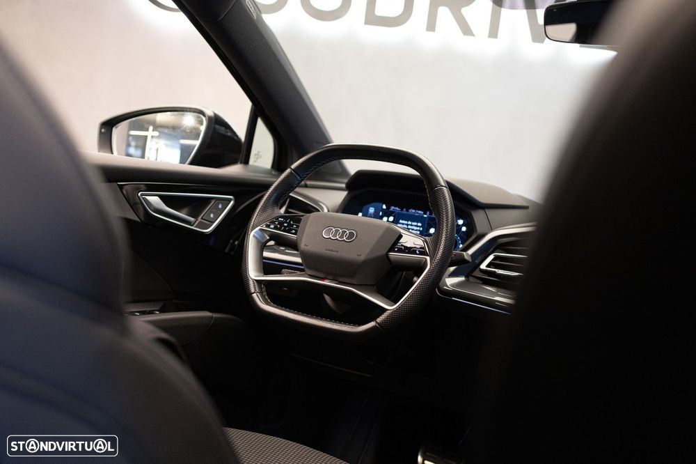 Audi Q4 e-tron 40 - 38