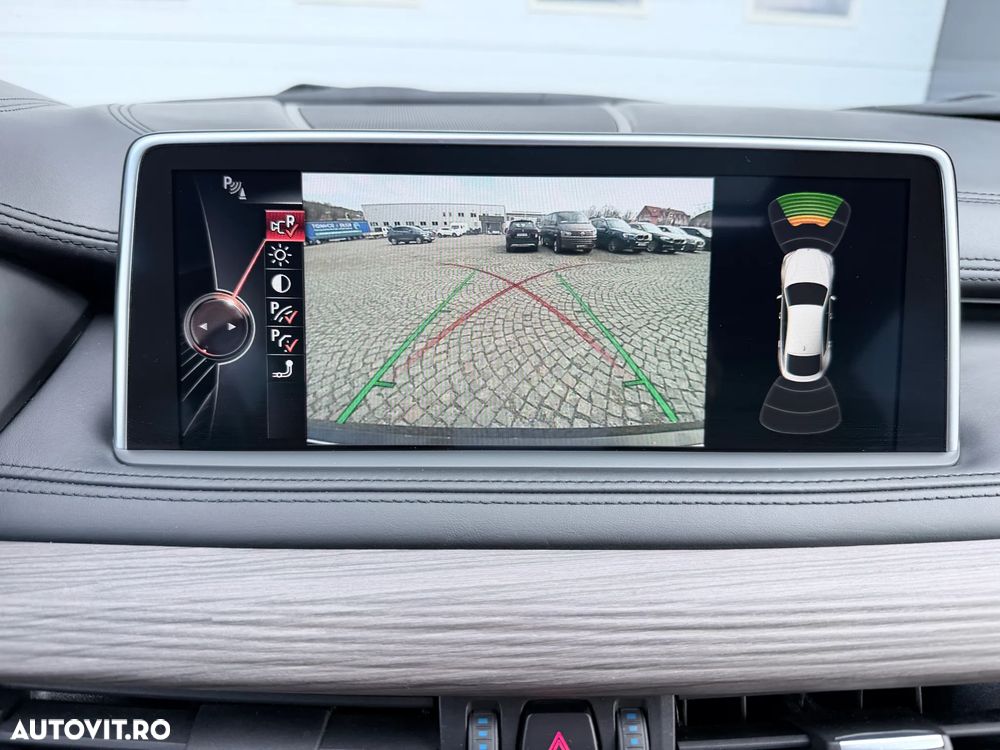 BMW X6 xDrive30d - 17