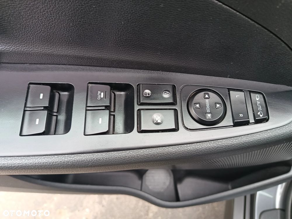 Hyundai Tucson 1.6 GDI BlueDrive Comfort 2WD - 16