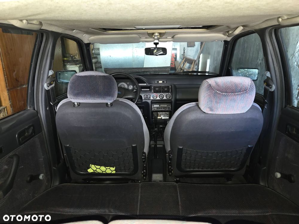 Ford Escort 1.6 Ghia - 4
