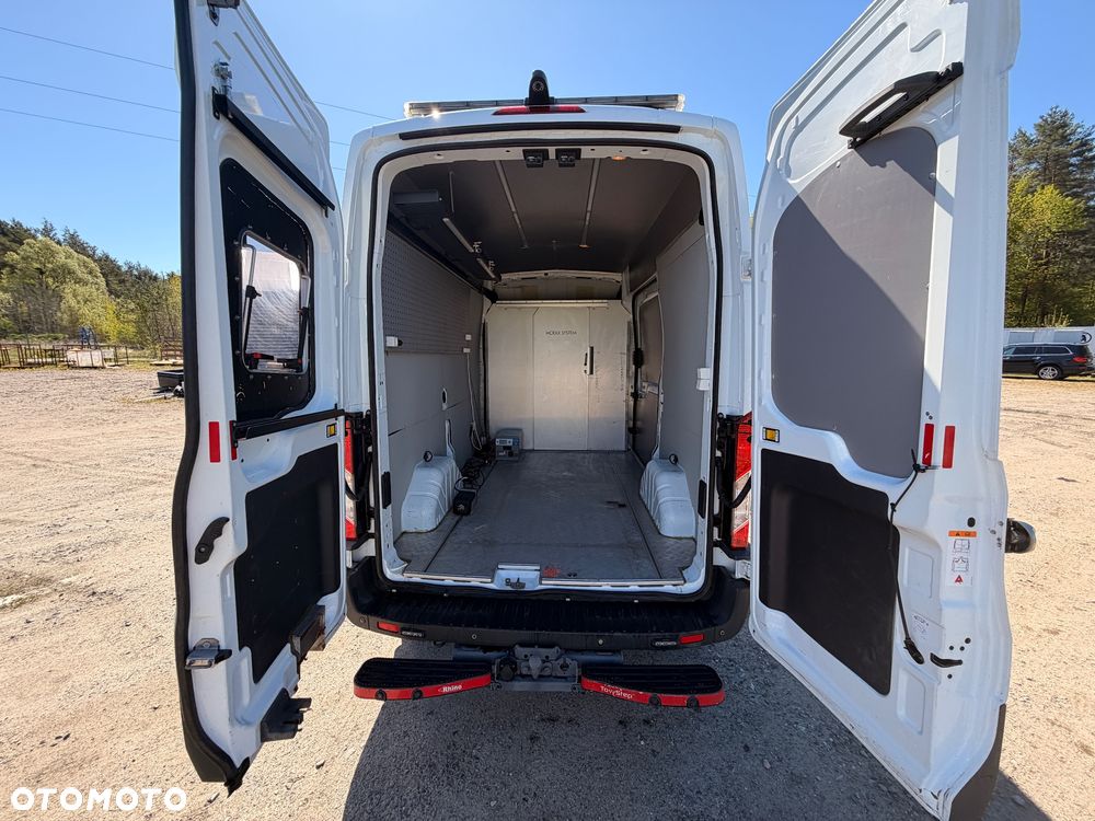 Ford Transit - 11