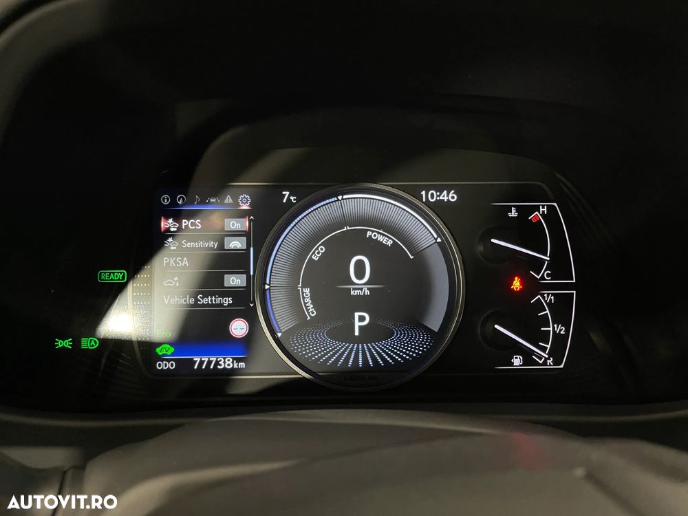 Lexus UX 250h (E-FOUR) Luxury Line - 24