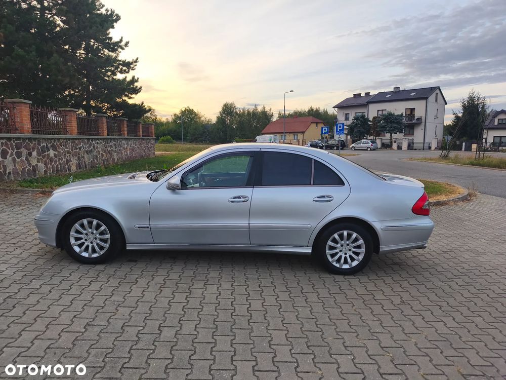 Mercedes-Benz Klasa E 230 7G-TRONIC Elegance - 12
