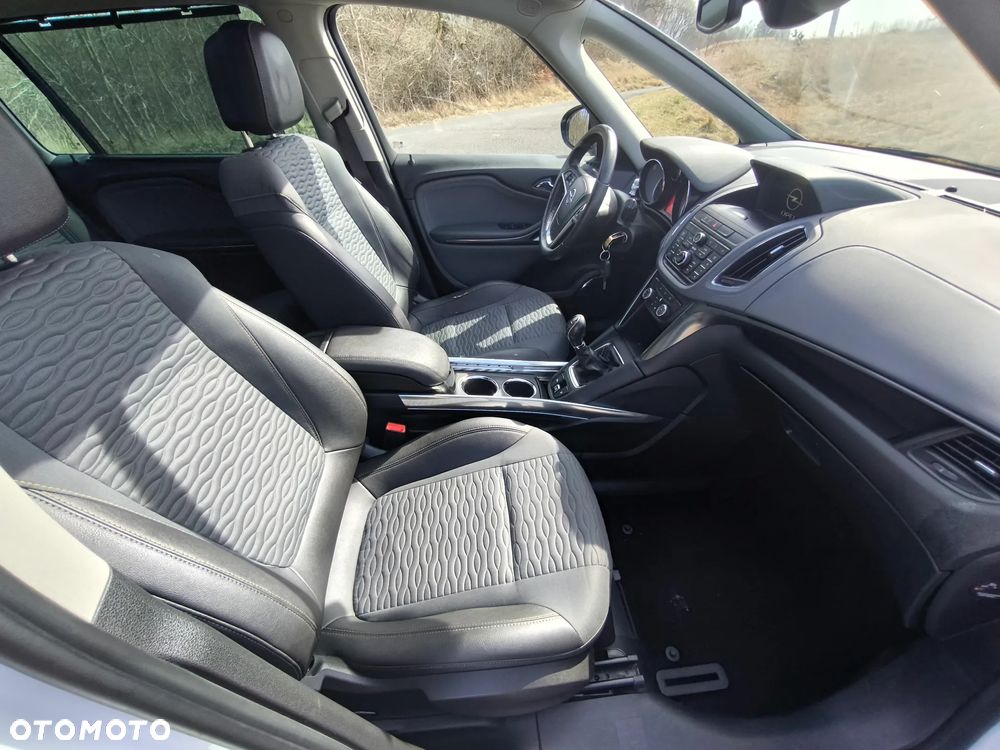Opel Zafira Tourer 2.0 CDTI Active - 5