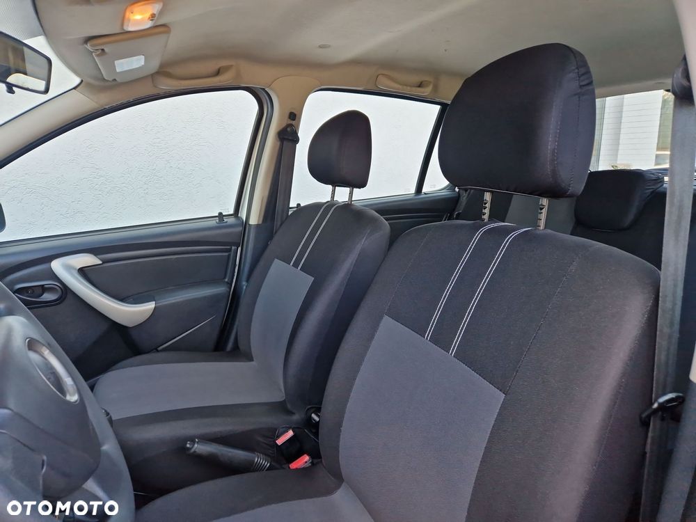Dacia Sandero 1.5 dCi Laureate - 10