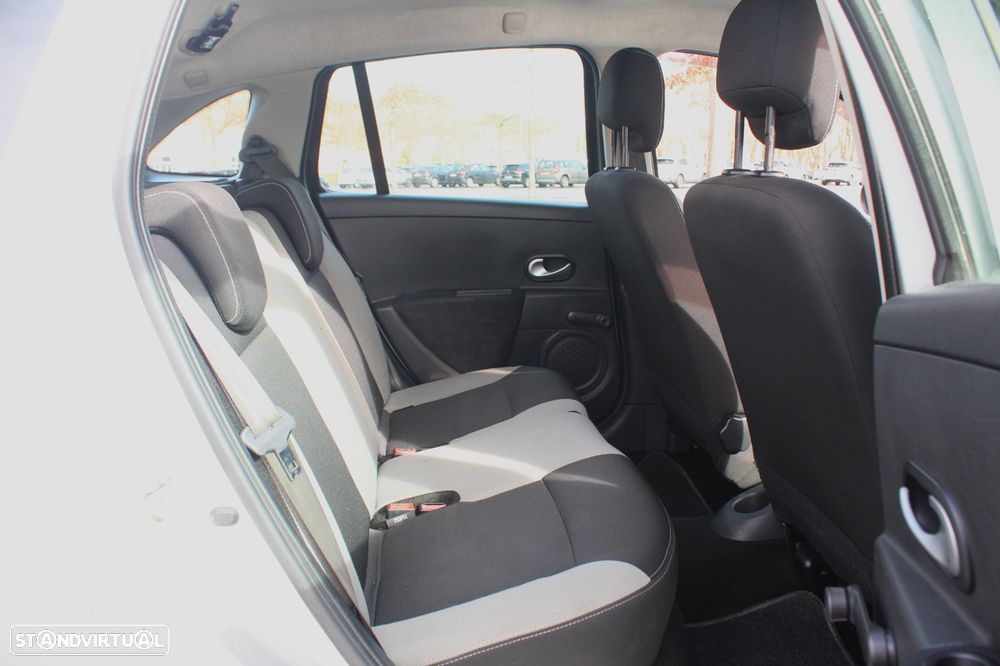 Renault Clio Break - 27