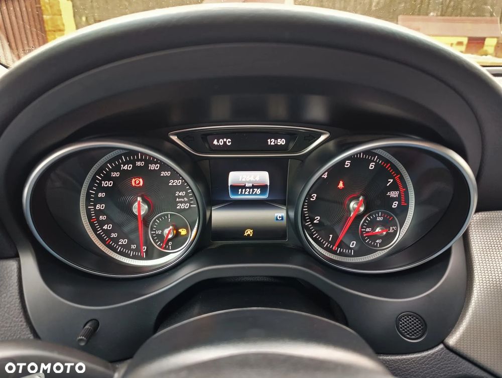 Mercedes-Benz GLA 200 Urban - 33