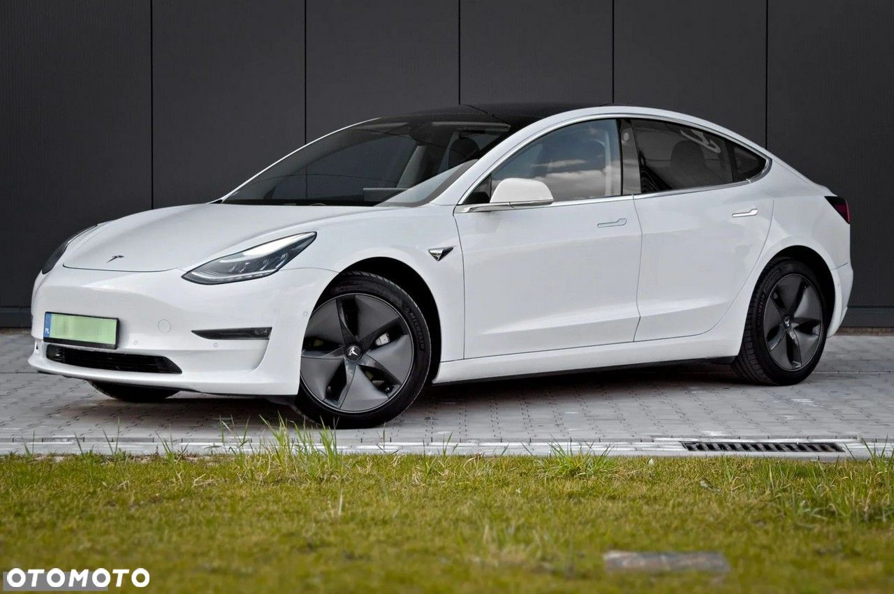 Tesla Model 3 Langstreckenbatterie Allradantrieb Dual Motor - 1