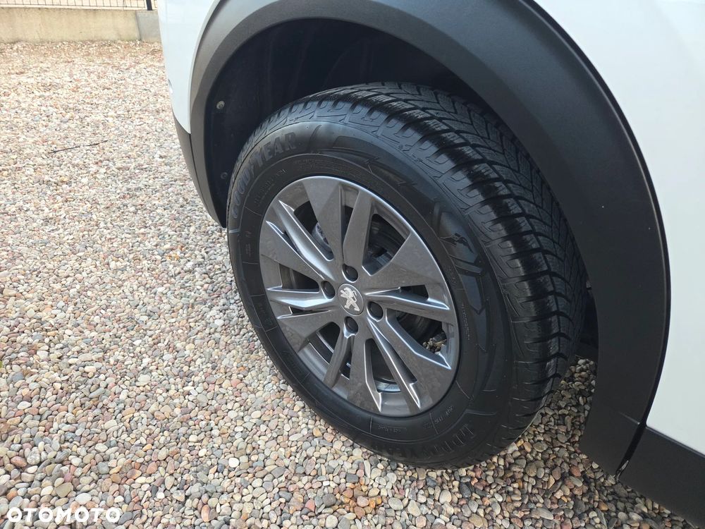 Peugeot 2008 1.5 BlueHDi GT Line S&S EAT8 - 28