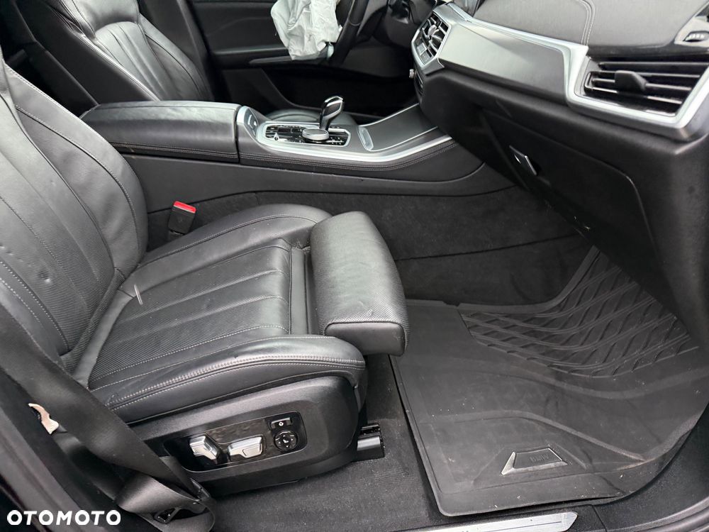 BMW X5 xDrive45e - 18