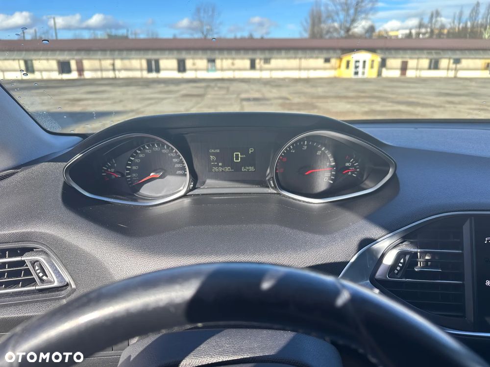 Peugeot 308 BlueHDi 130 EAT6 Stop & Start Allure - 13