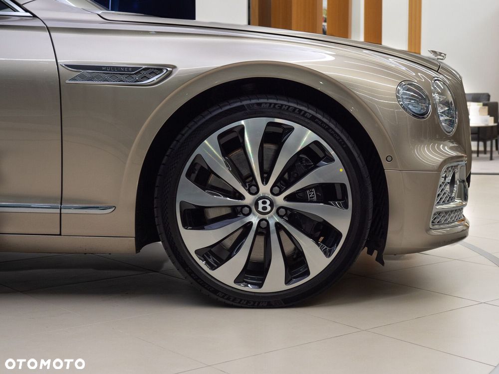 Bentley Flying Spur - 3