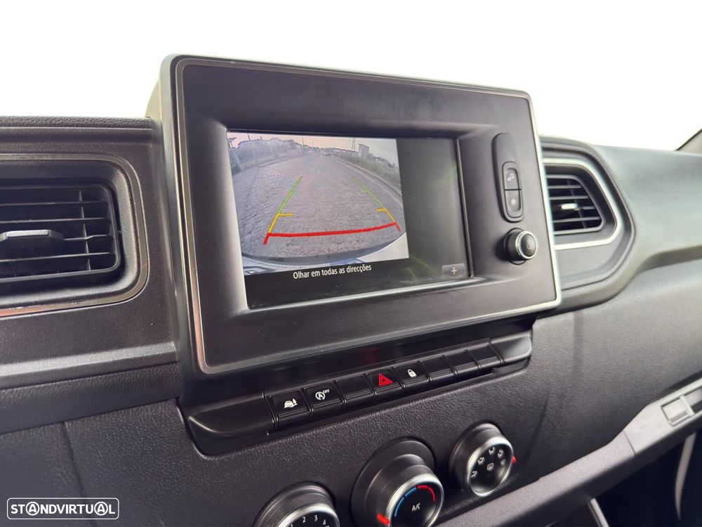 Renault Master 2.3 dCi 150cv Cx. Auto - 14